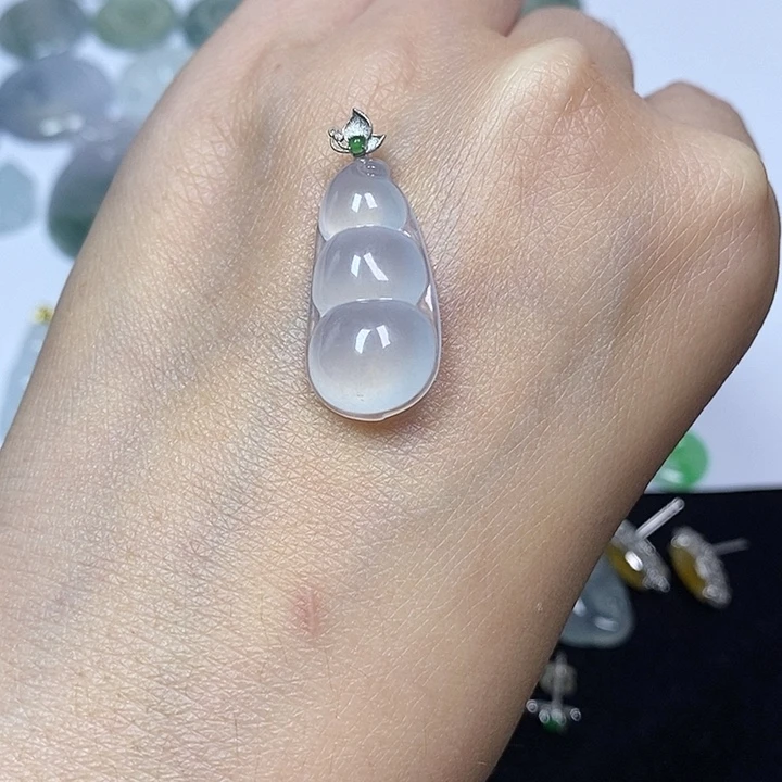 翡翠未镶嵌颈饰天然缅甸翡翠A货冰豆子