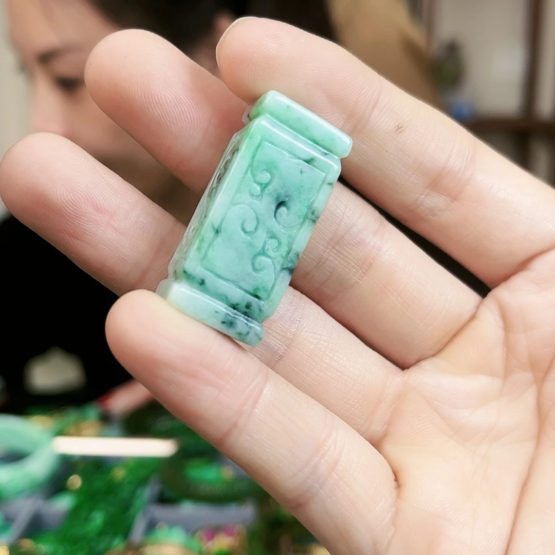 翡翠颈饰未镶嵌吊坠多样性发货