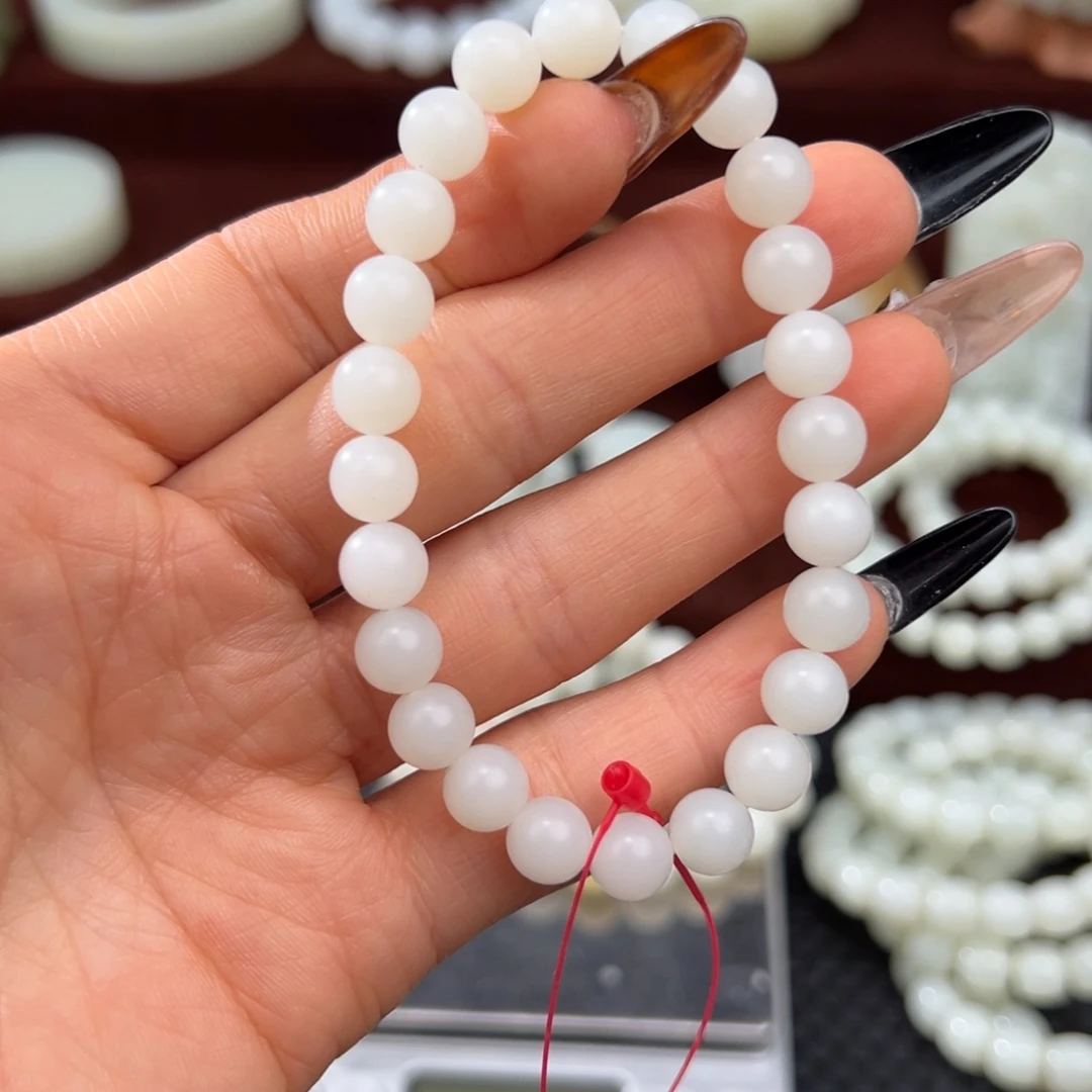 宝***叔和田玉未镶嵌手链