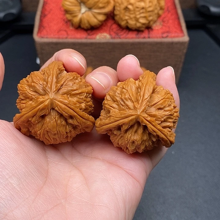 我***上把件文玩核桃白奔