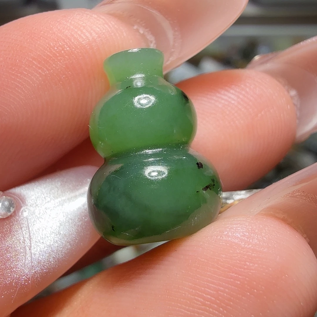 和田玉未镶嵌珠宝奇石