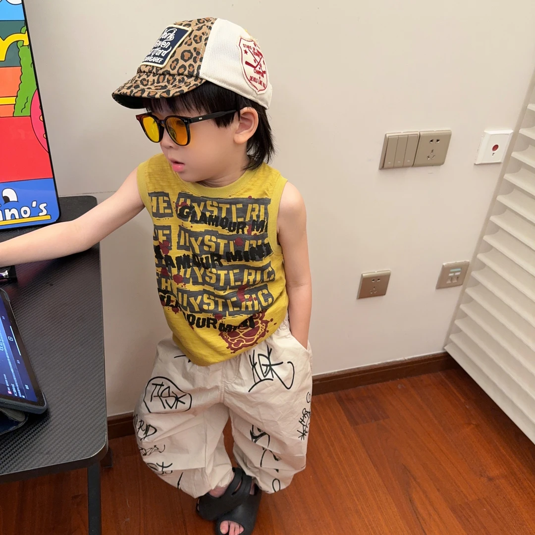现货儿童夏季黑超高定印花字母薄款休闲透气无袖背心外穿宝宝纯棉