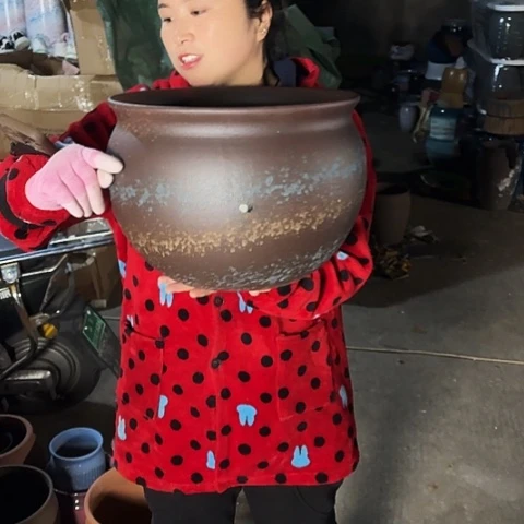 32口24高瑕疵一个盆。