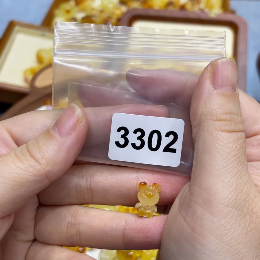 琥珀珠宝奇石未镶嵌