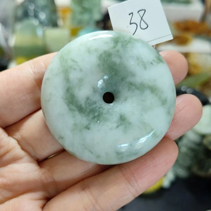 岫玉未镶嵌平安扣