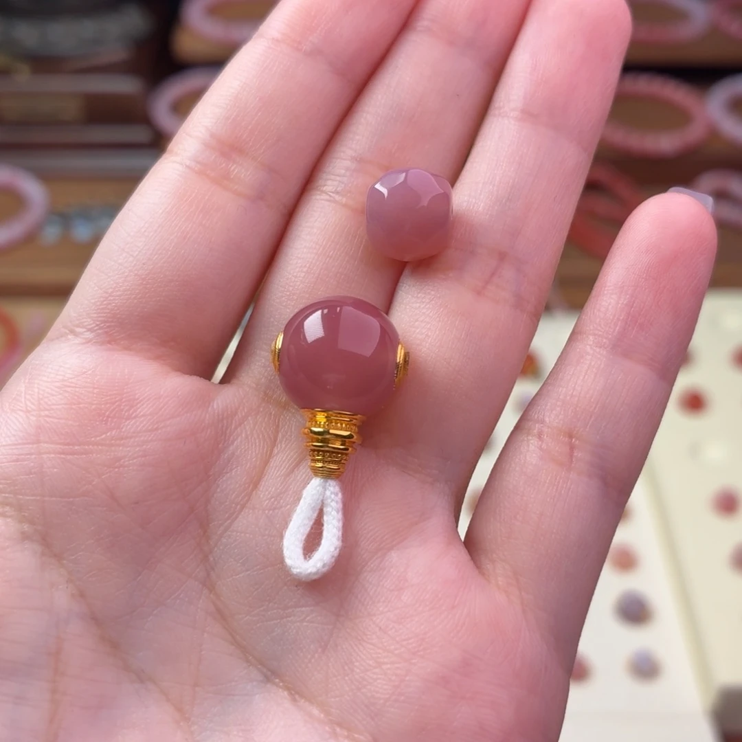 樱****玛瑙/玉髓18K金镶嵌配饰