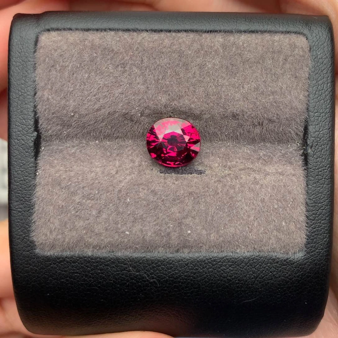 未镶嵌裸石石榴石3.86ct