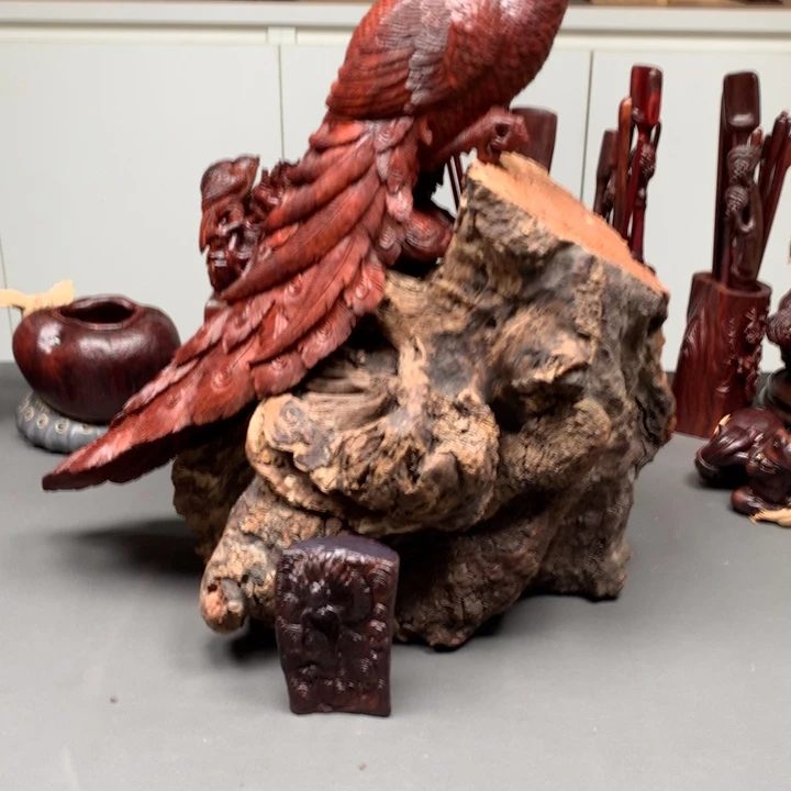 在***馊檀香紫檀（小叶紫檀）