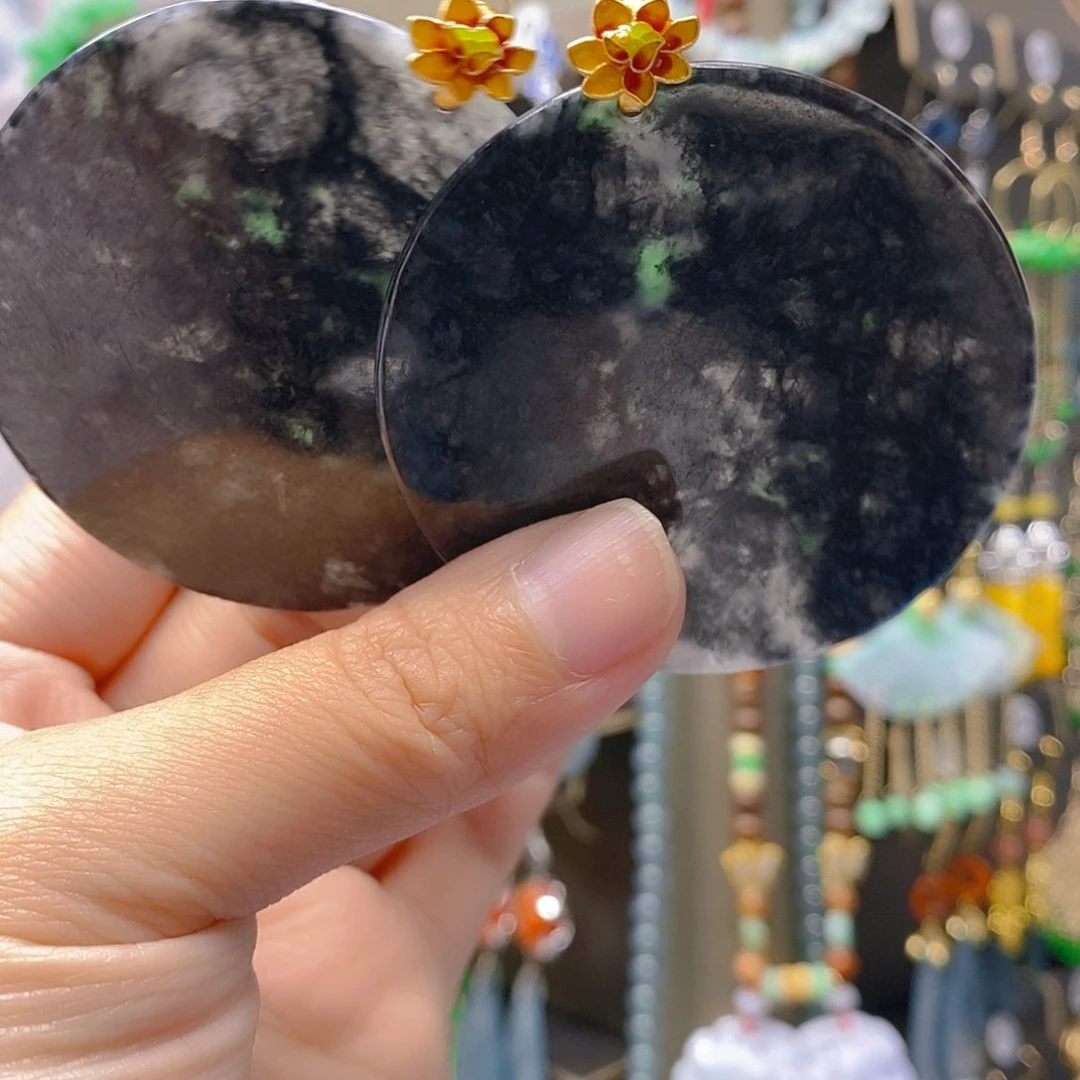 未镶嵌翡翠耳饰翡翠
