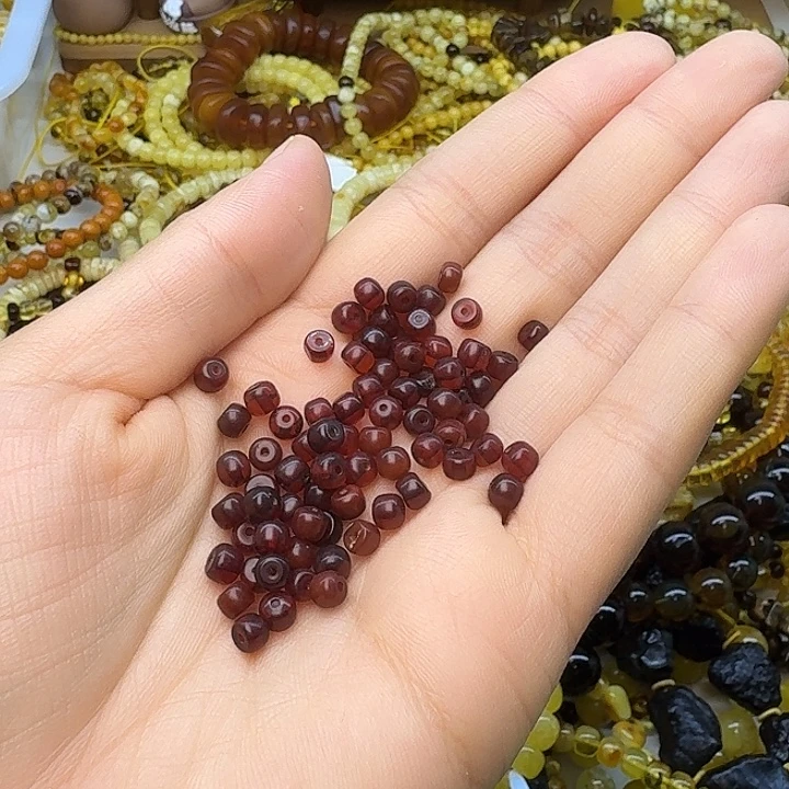 琥珀未镶嵌珠宝奇石