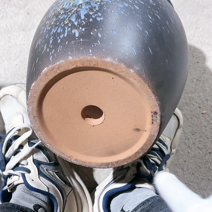 红陶口径24高度31一只小瑕疵