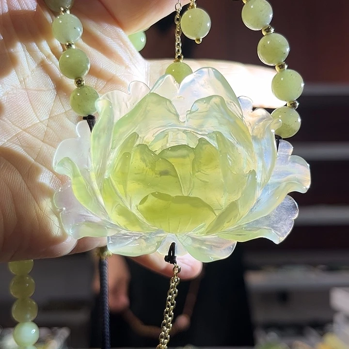 岫玉未镶嵌毛衣链