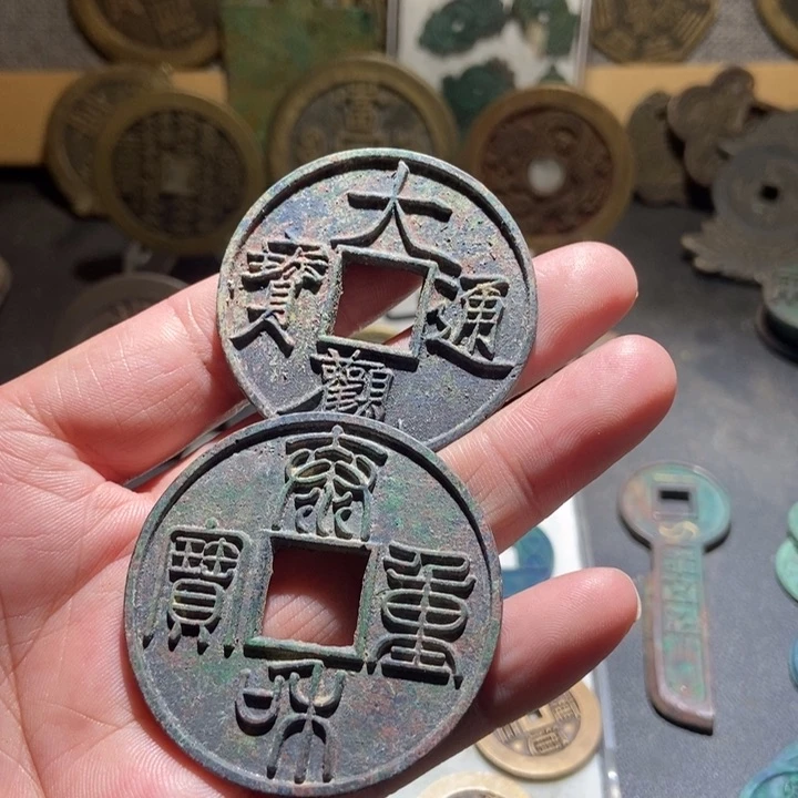 程***╲铜现代工艺品仿制品