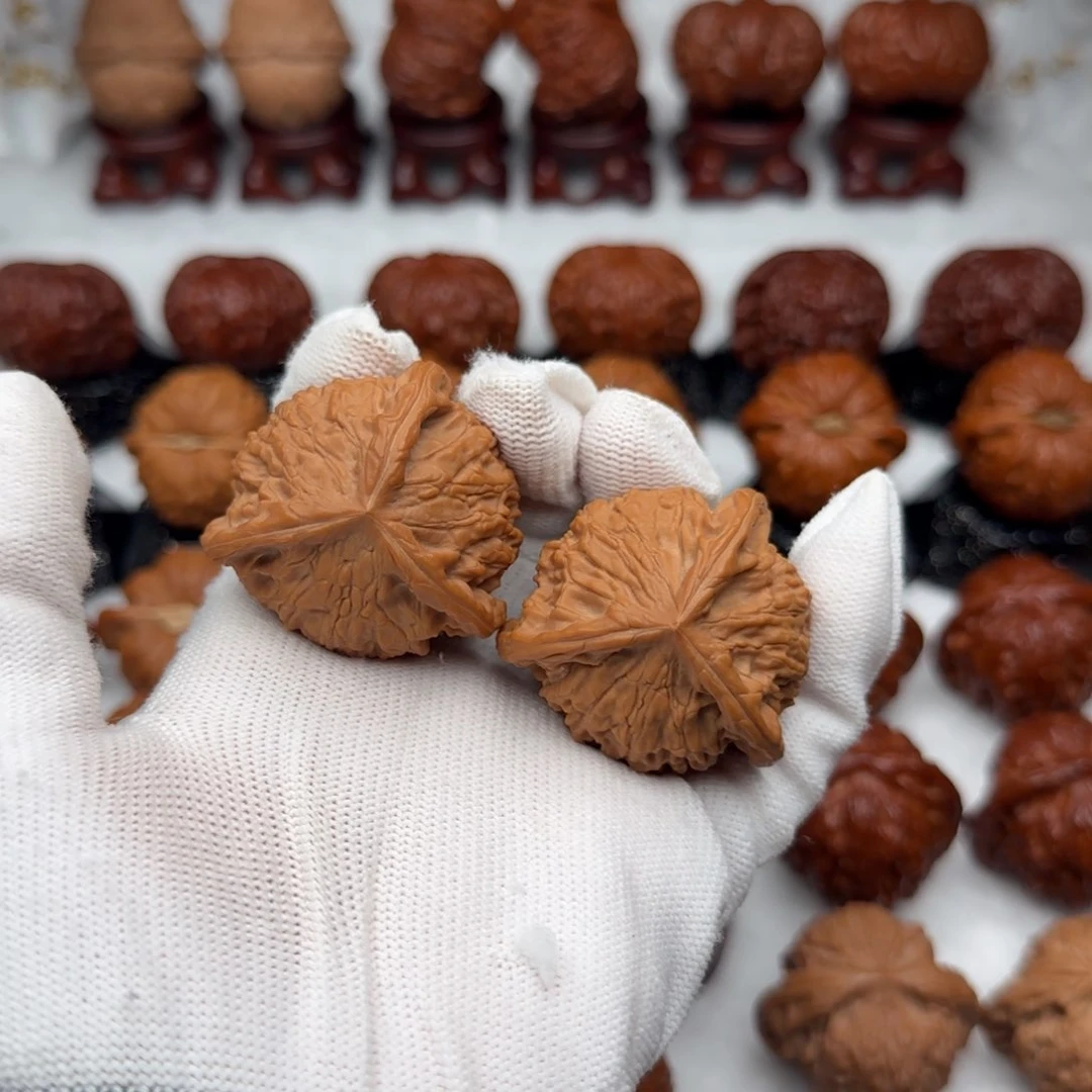 吊坠文玩核桃42糖三角奔