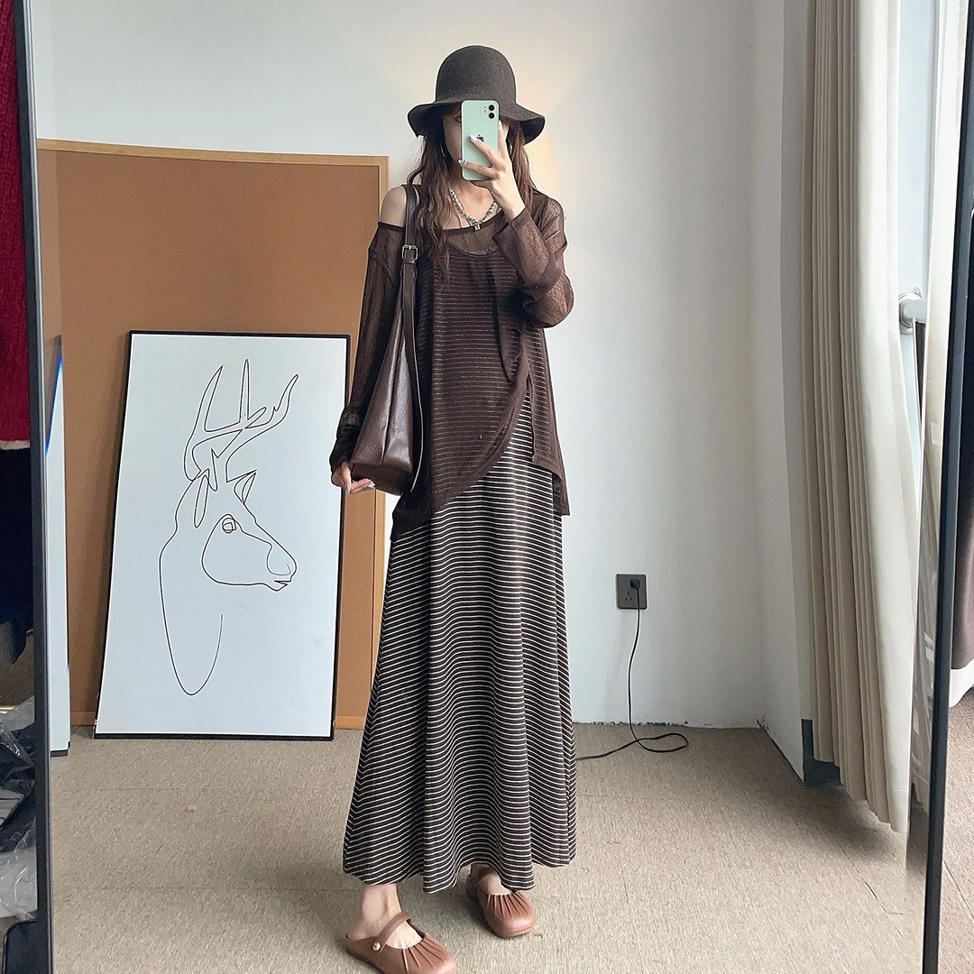 孕妇连衣裙套装春秋2025新款韩版宽松圆领防晒衣吊带裙两件套