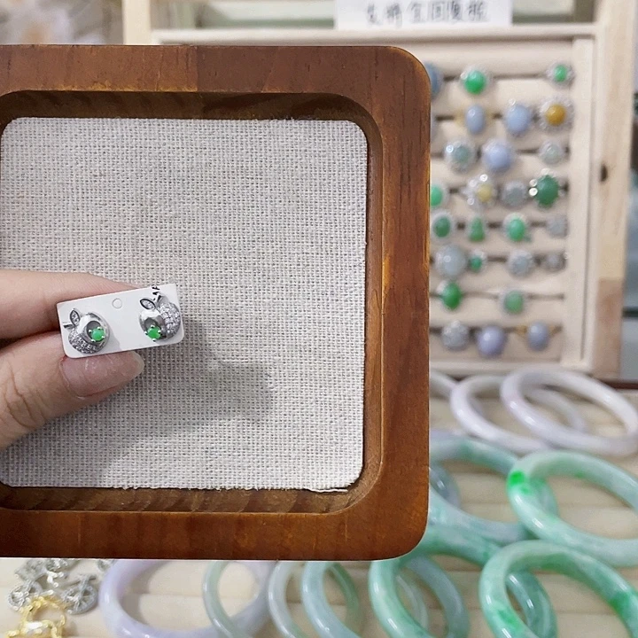 翡翠未镶嵌颈饰天然翡翠Ａ货