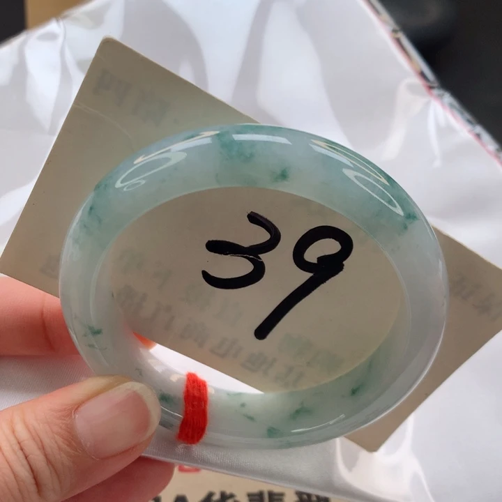 未镶嵌手镯翡翠正