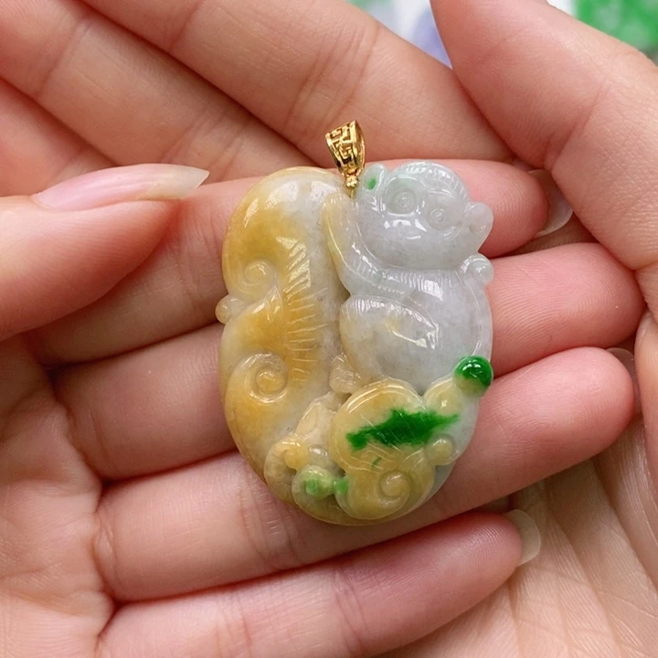 翡翠未镶嵌颈饰吊坠