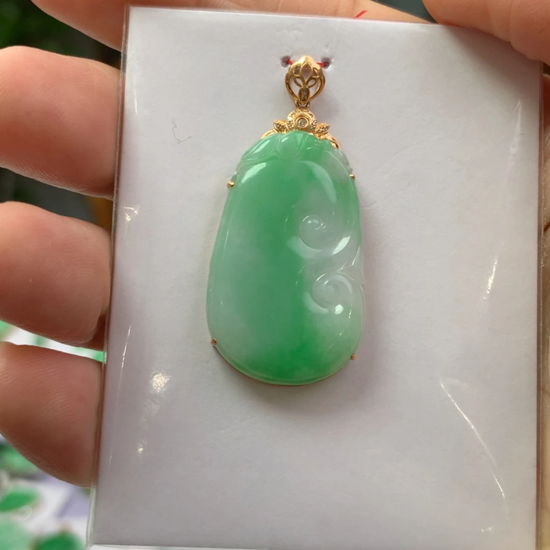 【闪购商品】翡翠颈饰18K金镶嵌翡翠首饰