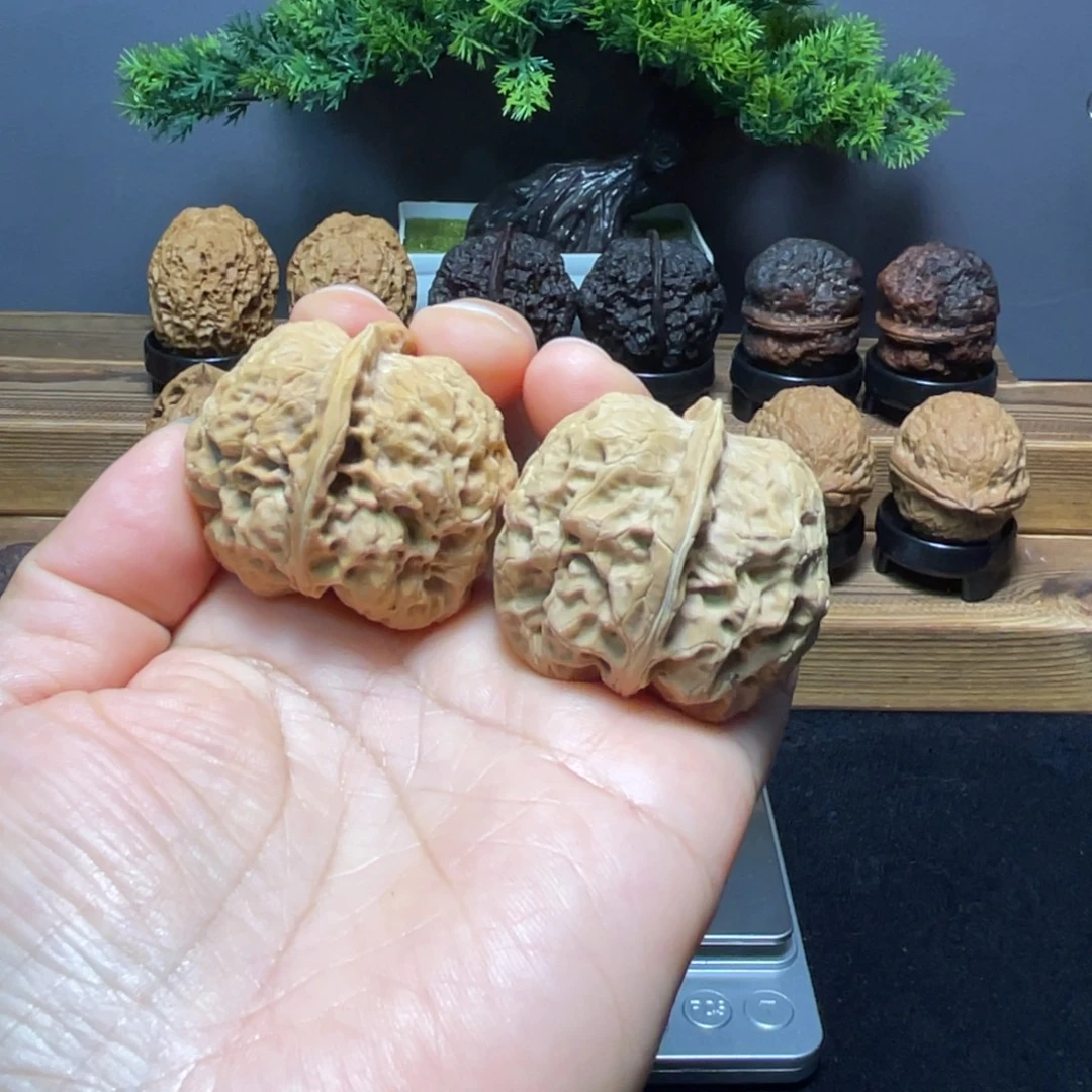 把件文玩核桃云南铁核桃36