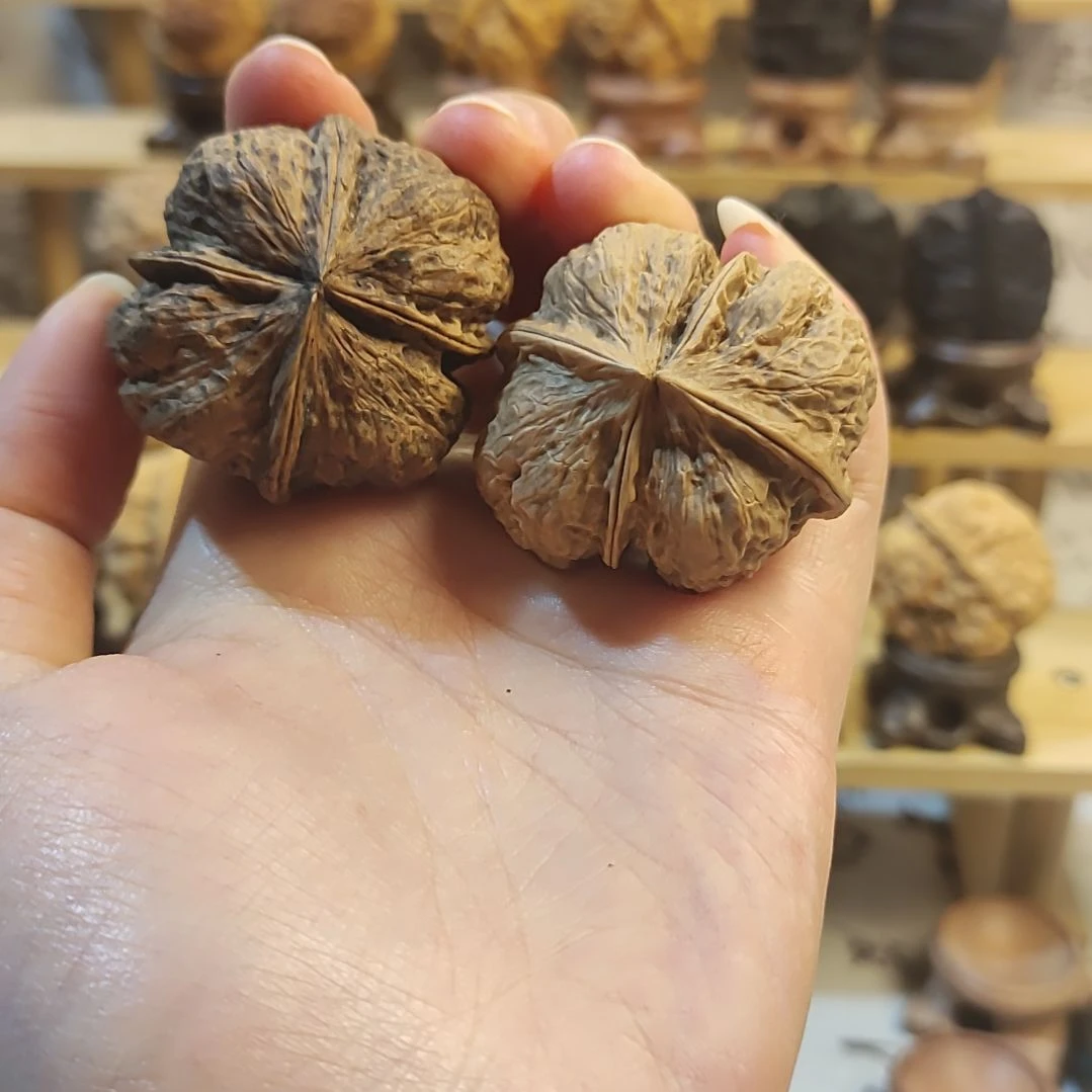 吊坠文玩核桃云南野生铁核桃练球四棱