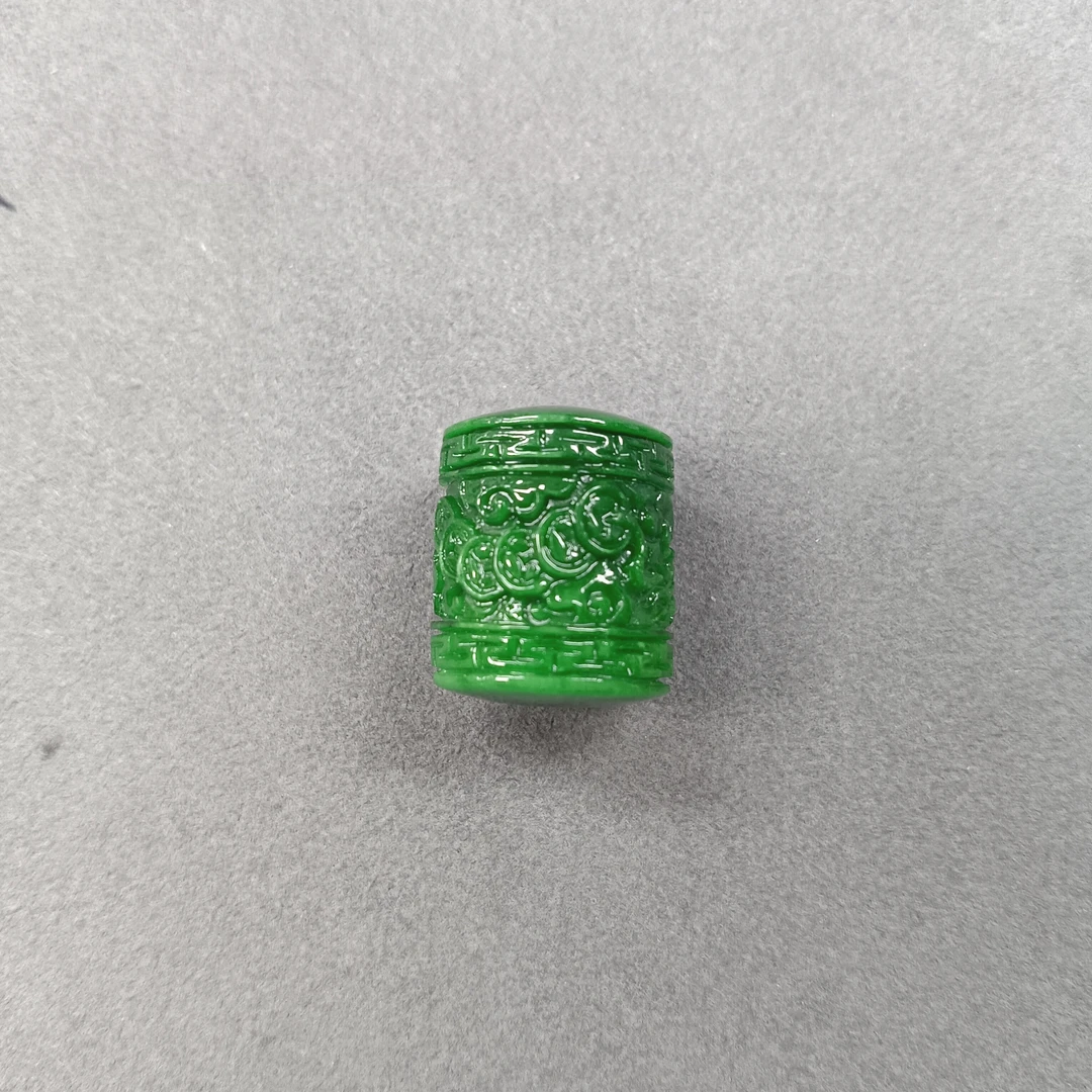 M537号-绿色锁骨珠吊坠