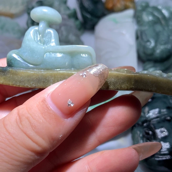 翡翠未镶嵌颈饰保真天然A货翡翠