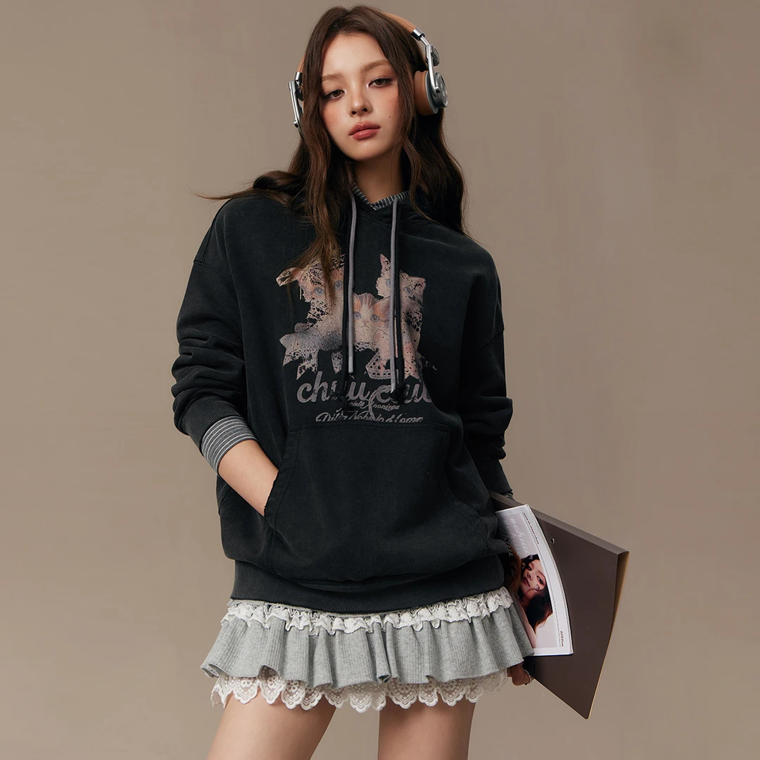 CHUU冬季女装猫咪印花个性磨破连帽套头辣妹穿搭显瘦卫衣