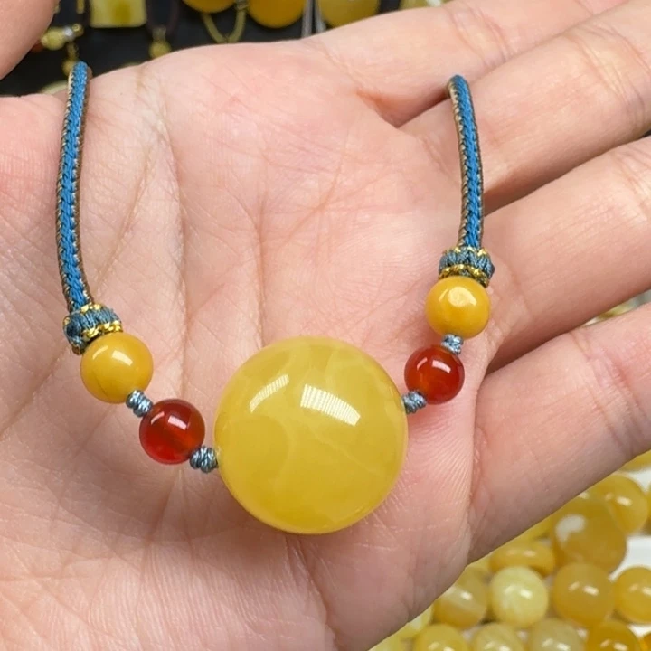 蜜蜡未镶嵌珠宝奇石