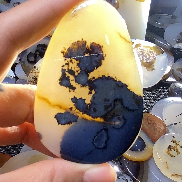 未镶嵌颈饰玛瑙/玉髓曌****空