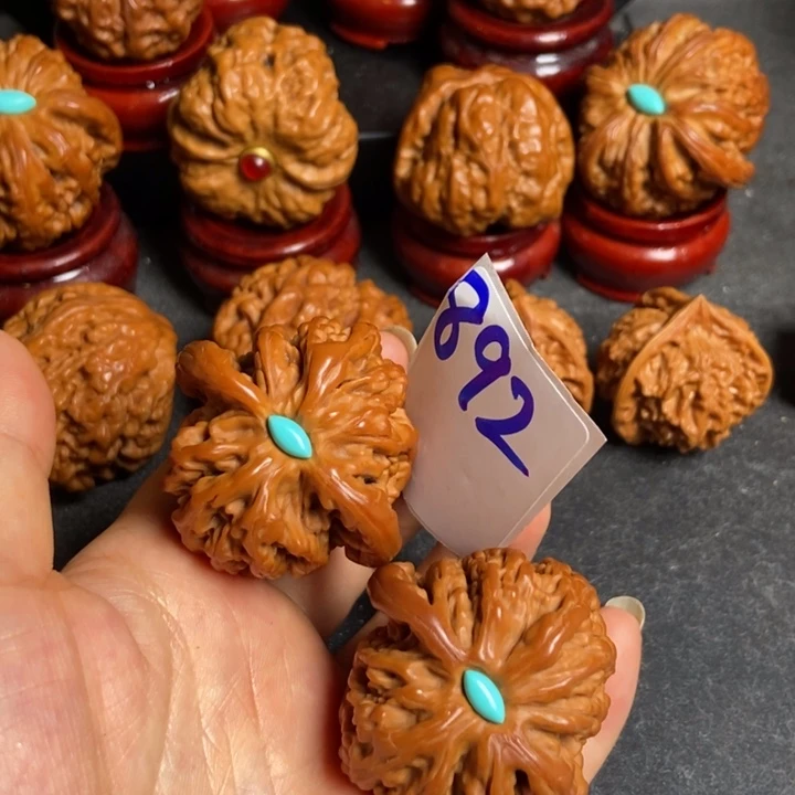 文玩核桃把件43虎头892