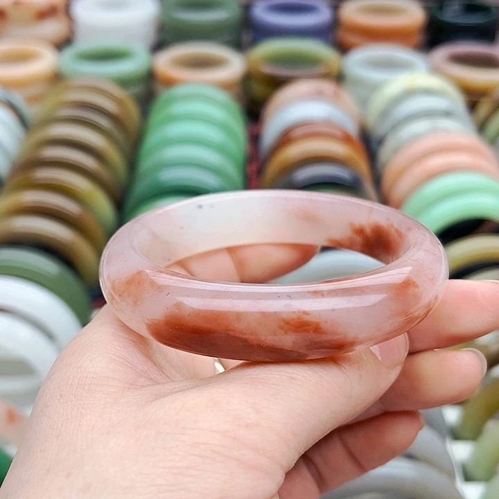 未镶嵌手镯（圆镯）石英质玉