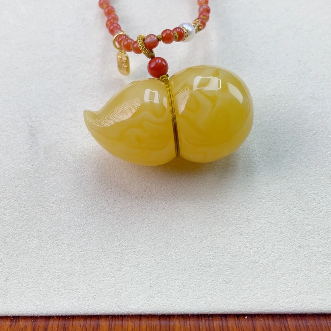 蜜蜡未镶嵌吊坠(赠链)蜜蜡立体葫芦吊坠