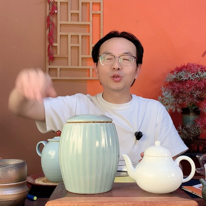 碳焙木栅铁观音150克汝窑罐装+梨壶