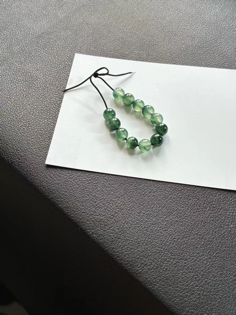 天然缅甸翡翠A货冰种珠子