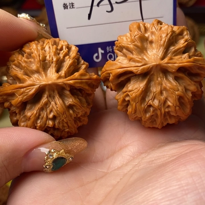 君***下把件桃核全品大苹果