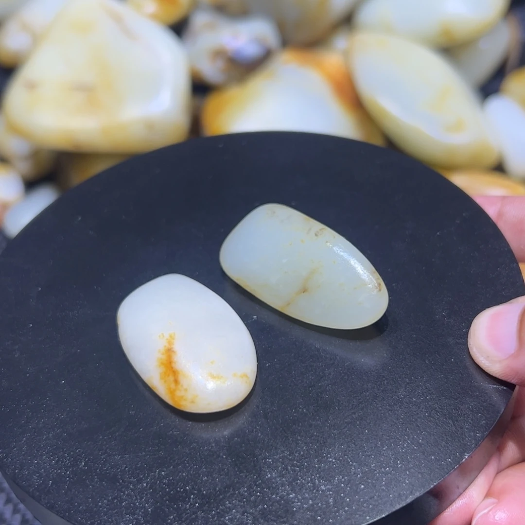 和田玉（子料）未镶嵌颈饰35