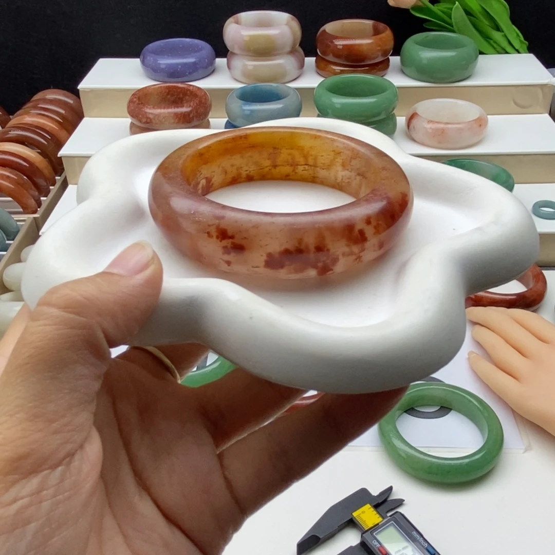 睡***饱石英岩玉未镶嵌手镯