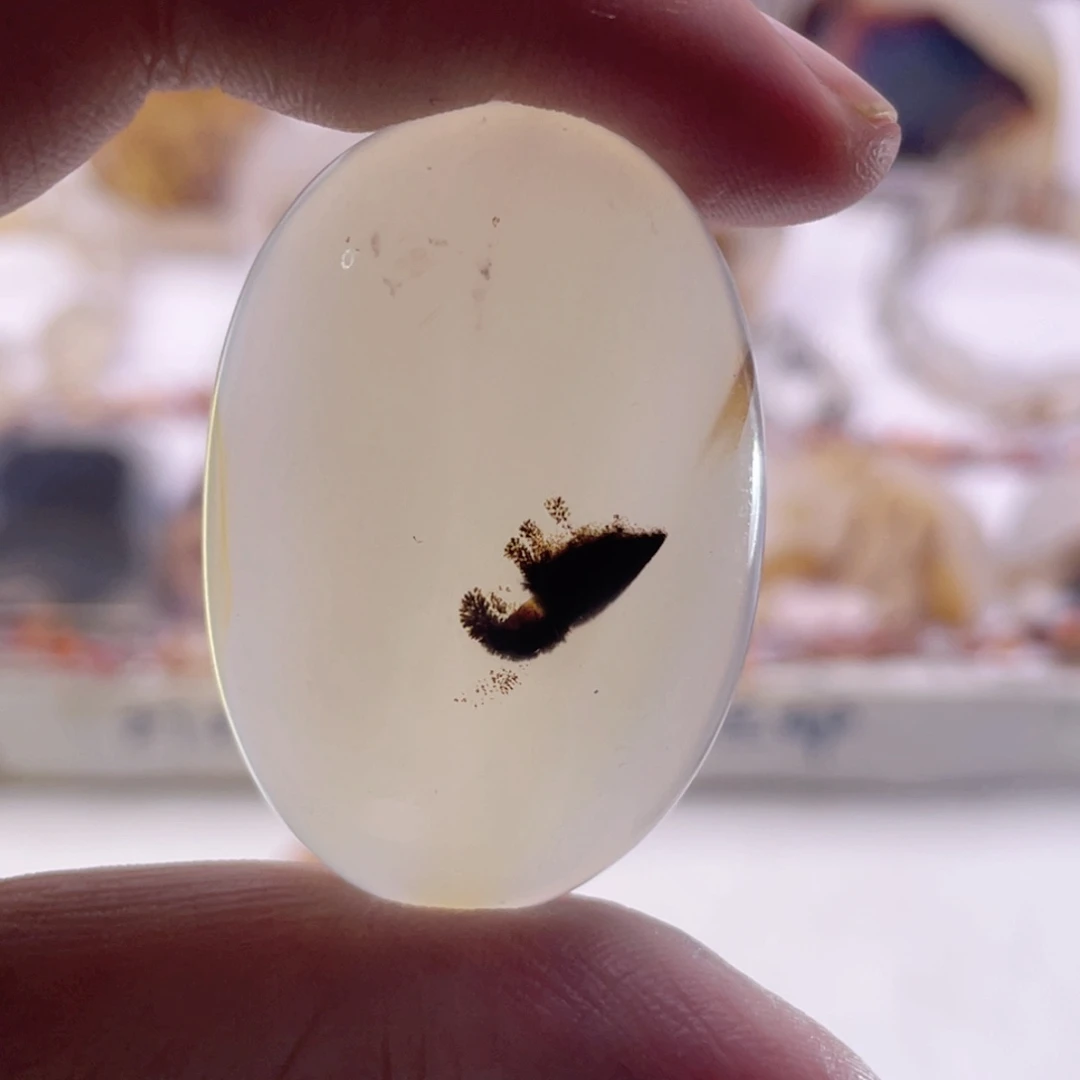 玛瑙/玉髓未镶嵌珠宝奇石