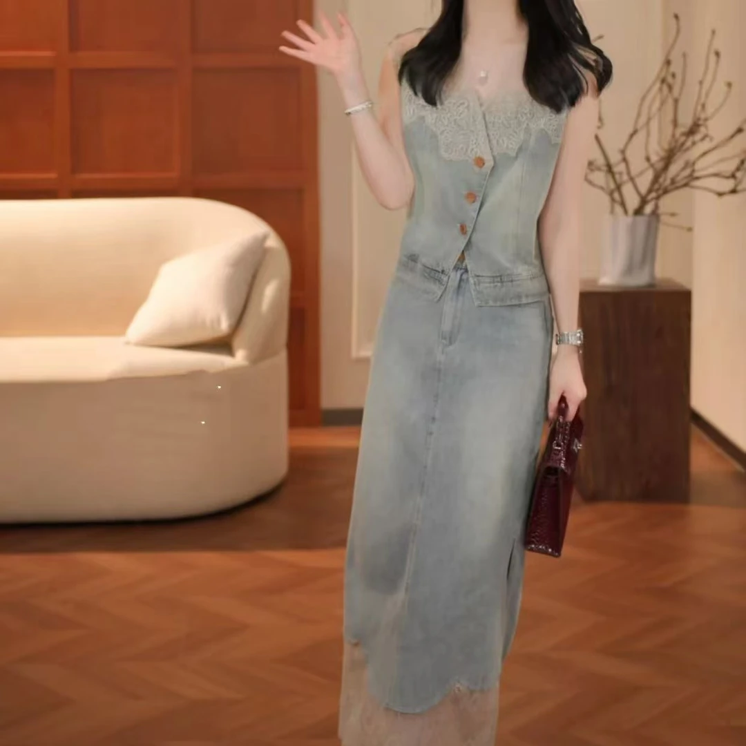 2025春夏轻奢风巴洛克韵设计师版拼接牛仔套装5177款