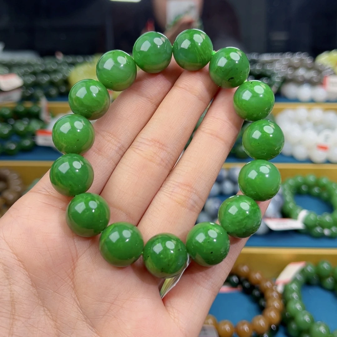 瑞***姐和田玉未镶嵌手链天然和田玉俄碧辣阳绿手串14