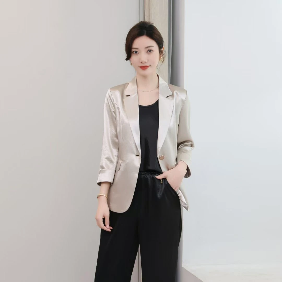 高级感通勤气质韩版百搭休闲风显瘦西装职业春秋西服时尚网红外套
