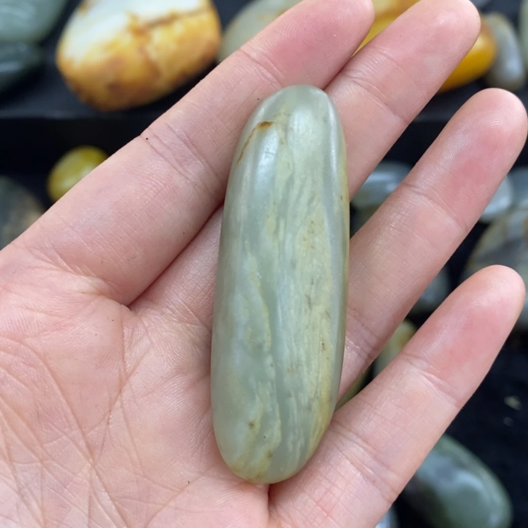 未镶嵌和田玉挂件听**海