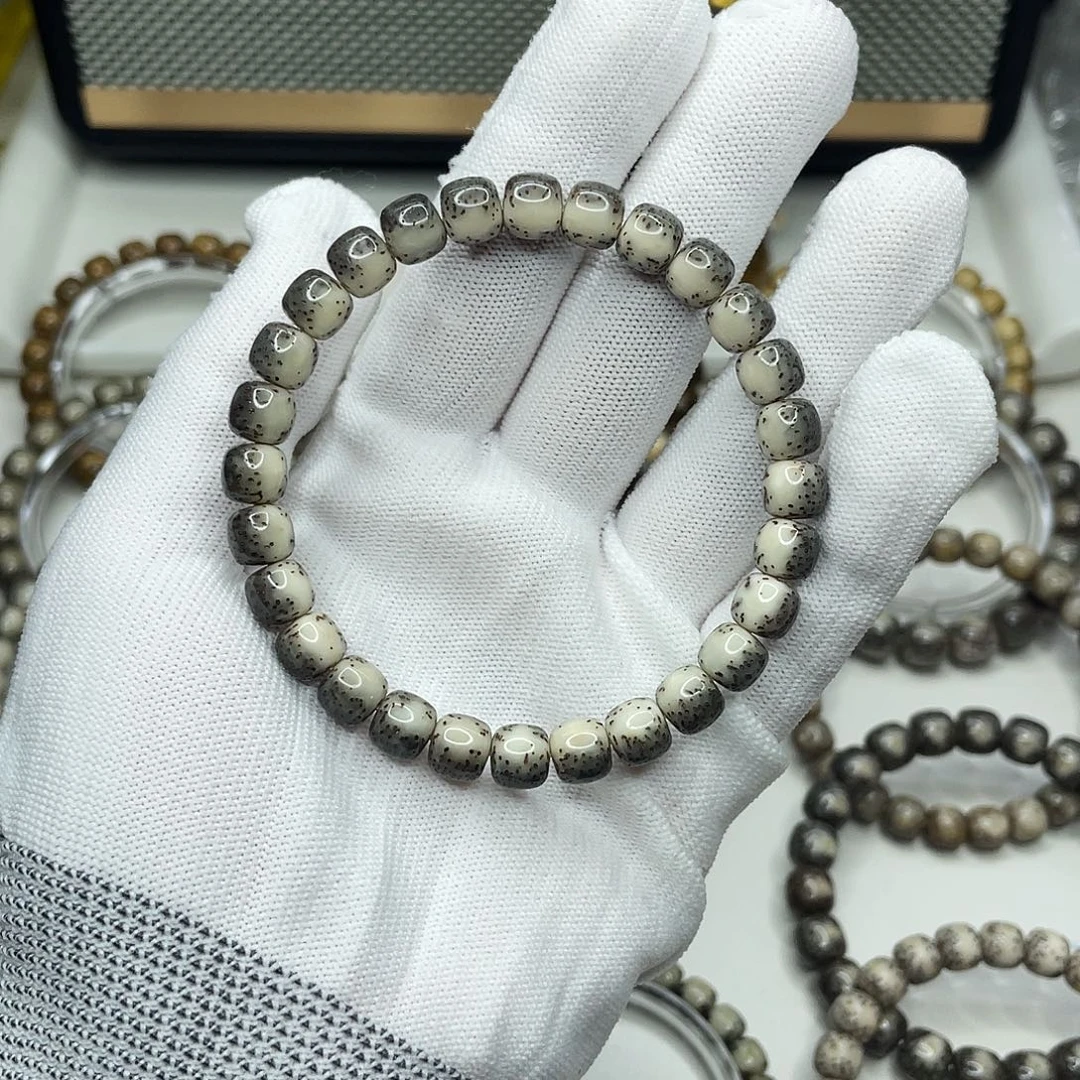 星月菩提手串8mm黑冰河豚