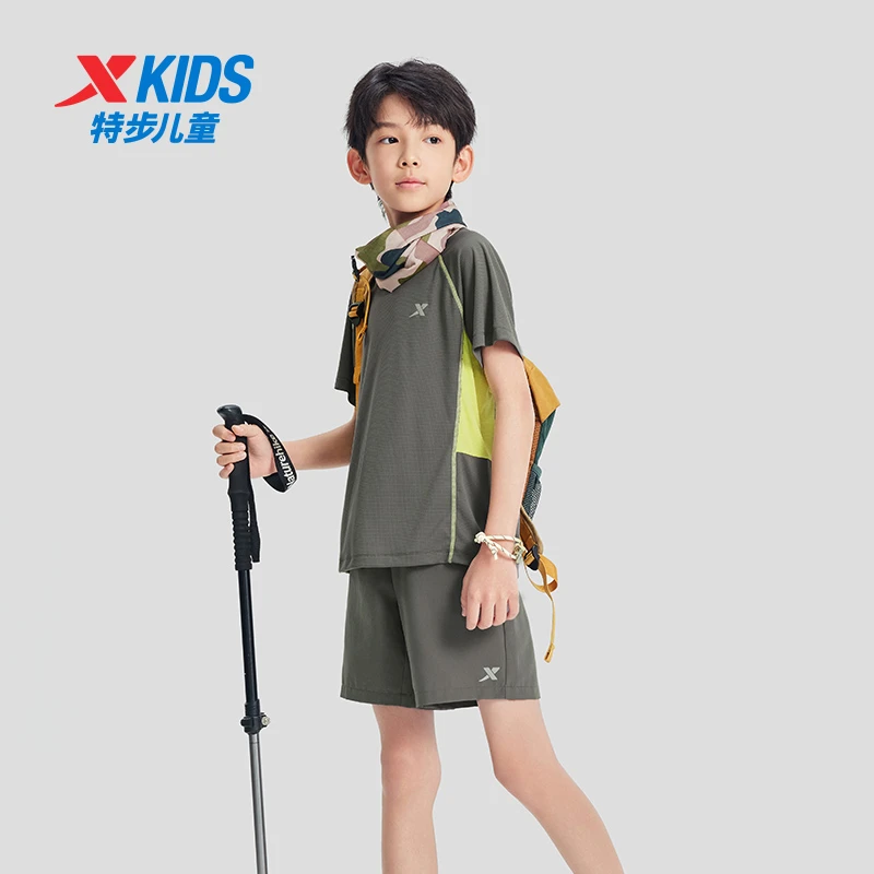 【轻氧魔方格】特步儿童透气跑步中大童速干科技套装6752265A9407