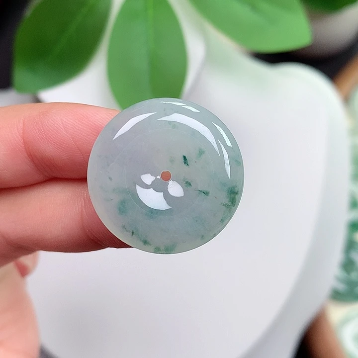 颈饰未镶嵌翡翠平安扣 24.5x5.2mm