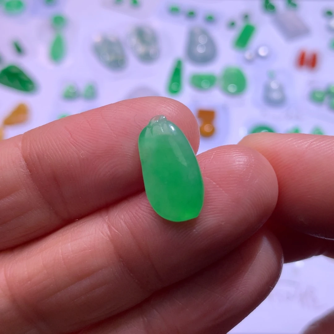 颈饰未镶嵌翡翠瓜