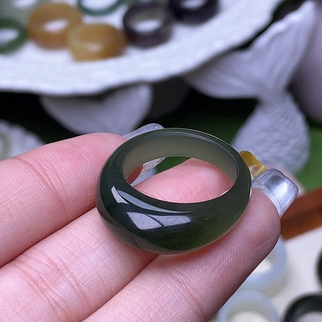 未镶嵌戒指和田玉19.3湖水馒头