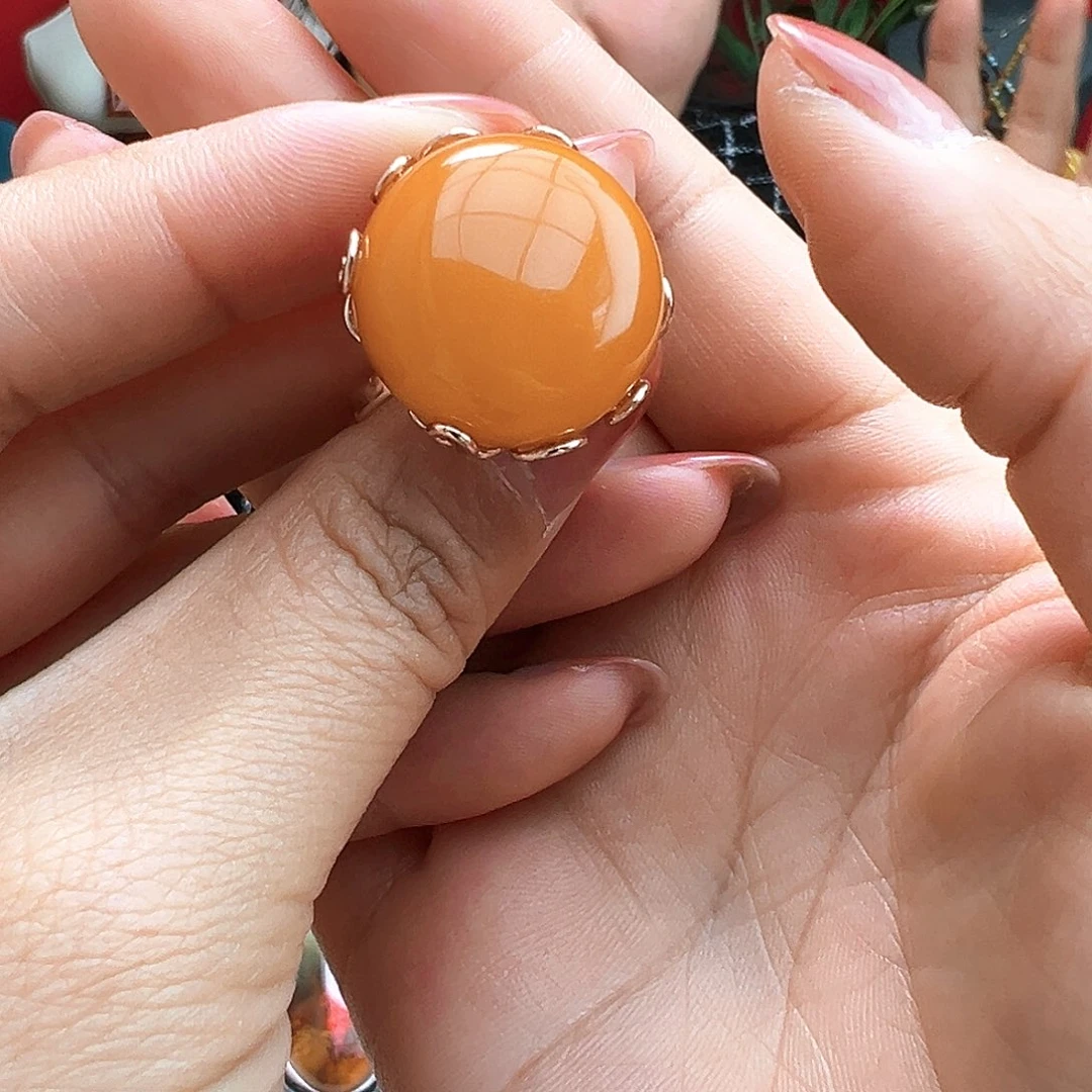 琥珀手镯未镶嵌戒指