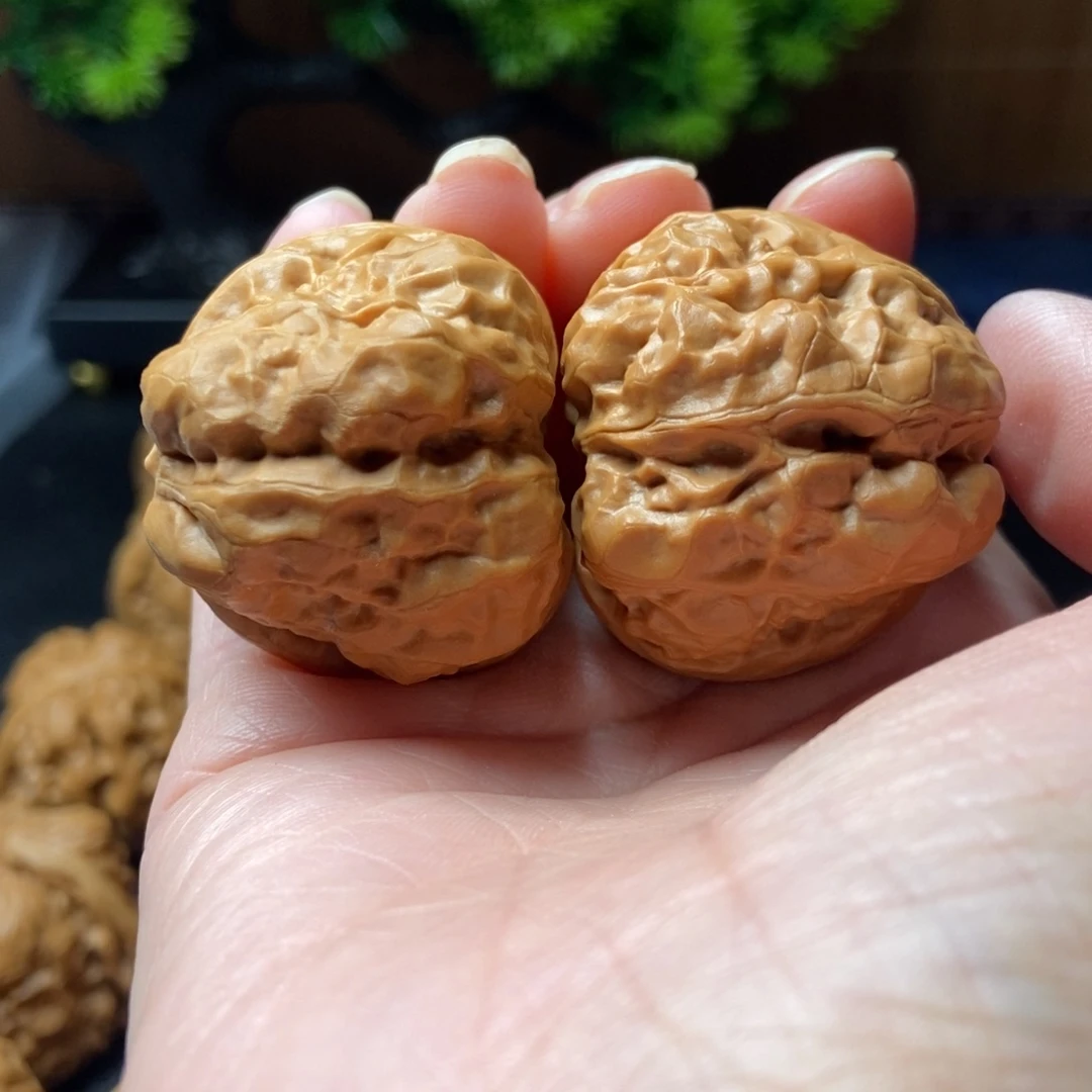 鲸***把件文玩核桃蛤蟆头